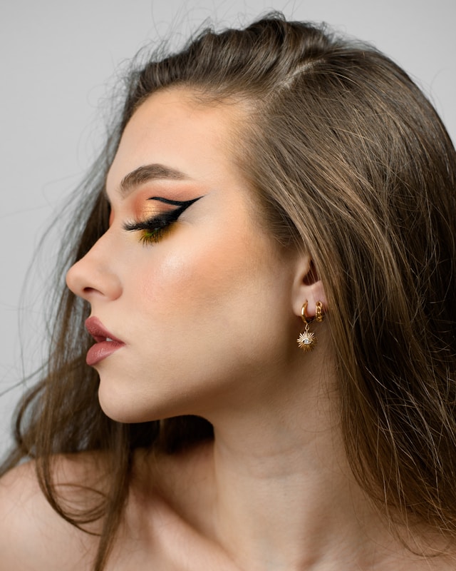 ATELIER D’AUTO-MAQUILLAGE – APPRENDS À TE MAQUILLER COMME UNE PRO